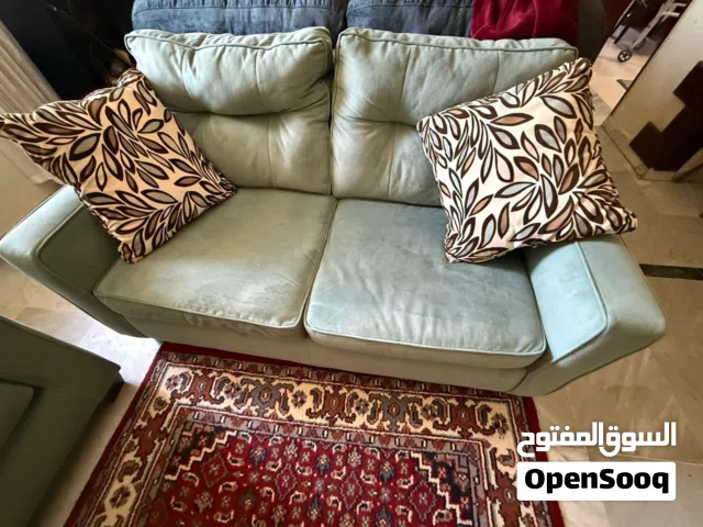 طقم كنب امريكي مستعمل بحالة ممتازة للبيع