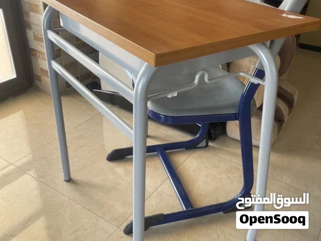 مكتب اطفال من سن 2–10 سنين  مرتب و ثقيل