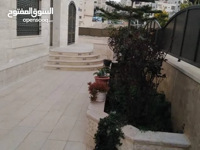 250 m2 More than 6 bedrooms Villa for Sale in Amman Abu Alanda