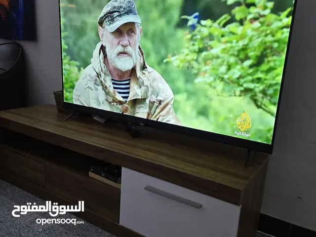 شاشة ومكيف