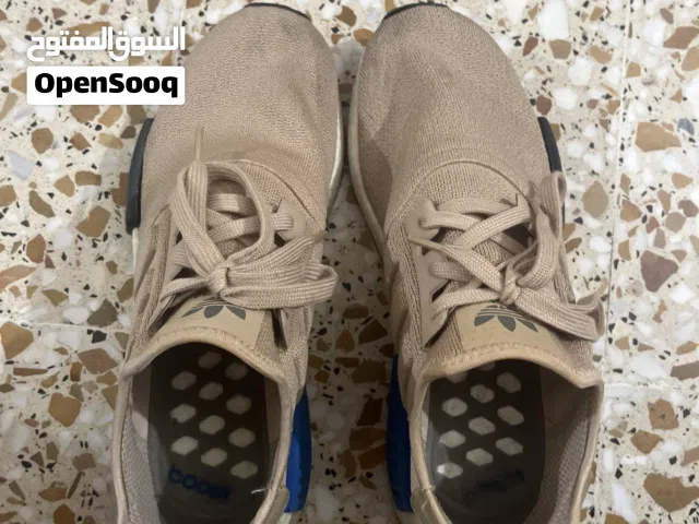 حذاء اديداس اصلي للبيع