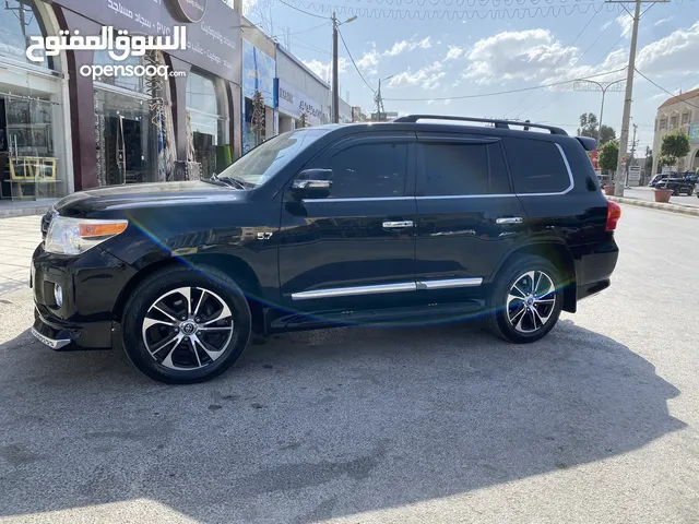 Used Toyota Land Cruiser in Amman
