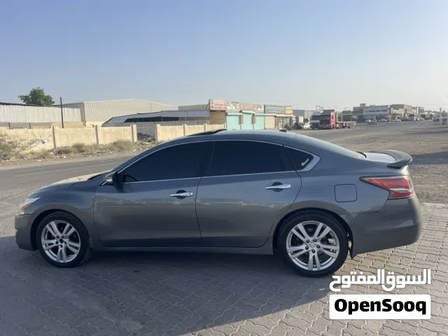 2015 نيسان التيما SL Sport