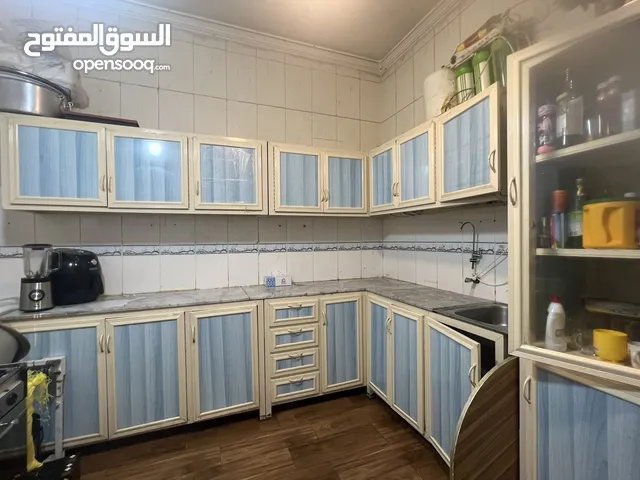 مطبخ كامل للبيع أزرق اللون ، Complete kitchen for sale blue for only 60 dinars جيد