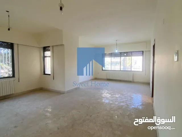 211 m2 3 Bedrooms Apartments for Sale in Amman Al Rabiah