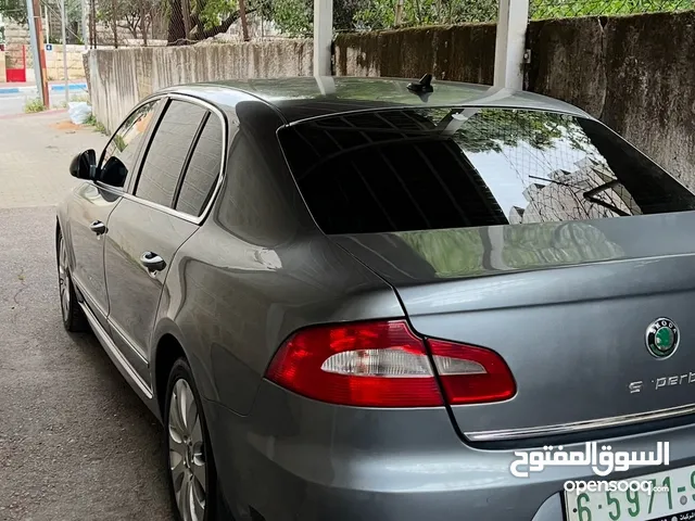 Skoda Superb 2011