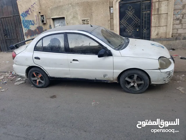 سيارة كيا برايد 2004 نضيف شغل وامشي عرطة