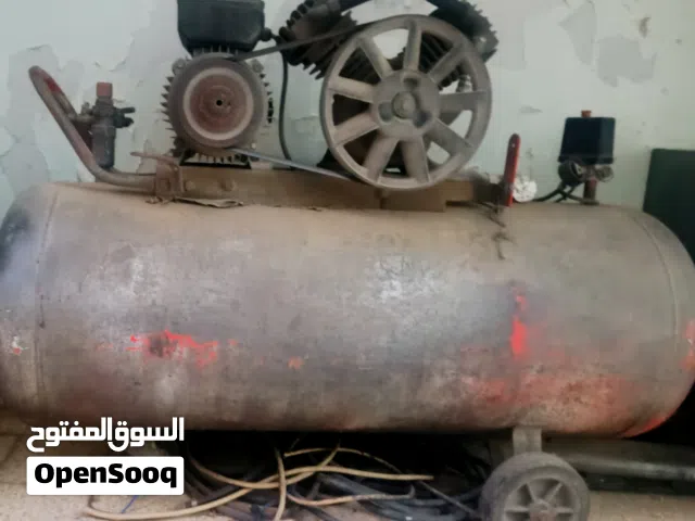 كمبروسر هواء صناعي سعة 200 لتر، 1 فاز، رأس 2 سلندر مع نظام تشغيل بالحزام Belt Driv