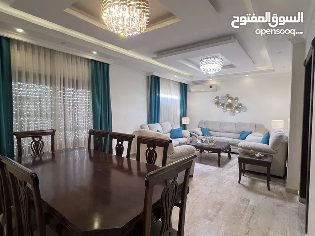 160 m2 2 Bedrooms Apartments for Rent in Amman Al Rawnaq