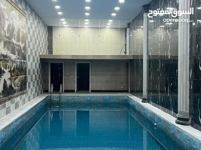 شقه دوبلكس مع مسبح للبيع موقع مرتفع اطلالة بانوراما مساحه 600م 5نوم 5حمامات