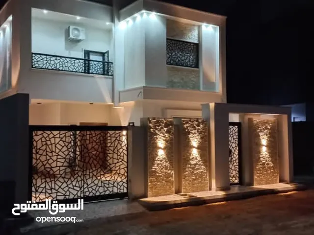 345 m2 More than 6 bedrooms Villa for Sale in Tripoli Al-Serraj