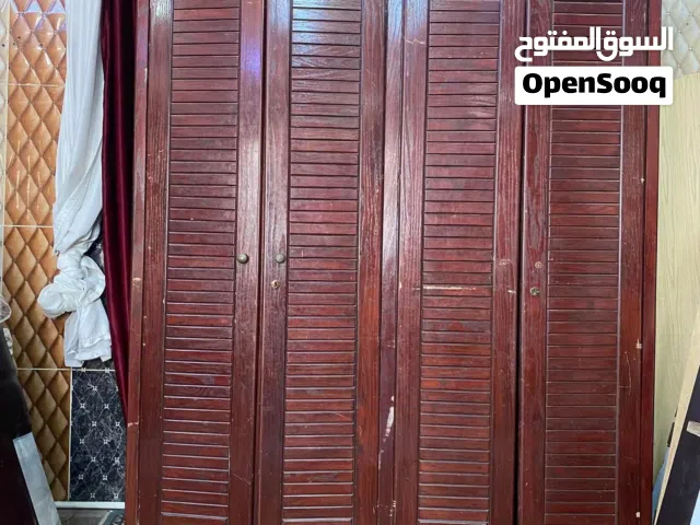 خزانة اربع ظرفات خشب زان بحالة ممتازة وبسعر مغري 30