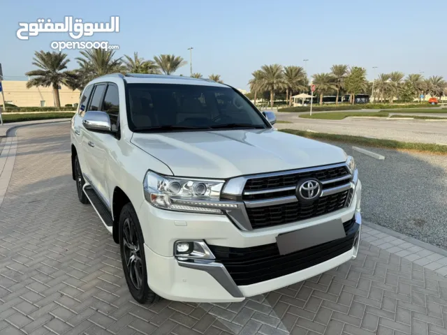 Used Toyota Land Cruiser in Abu Dhabi