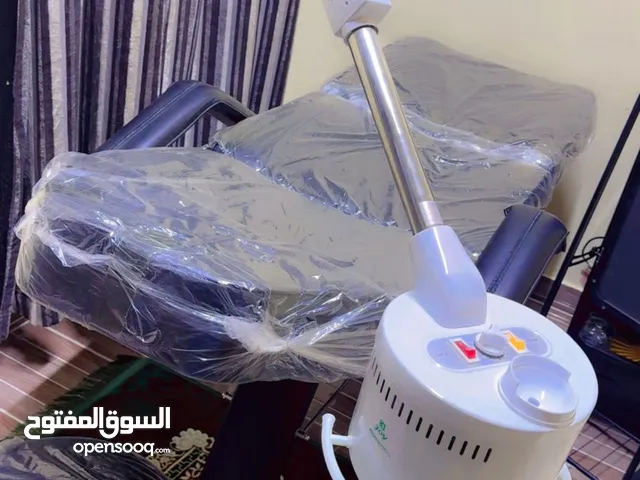 سرير مساج شبه جديد