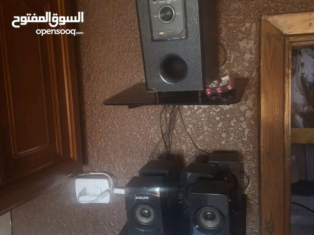 مسجل وسماعات