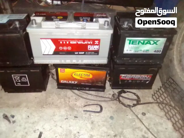 عرض على بطاريات السيارات المستعمله بحال الوكاله وكفاله شهر بطاريتك لباب بيتك