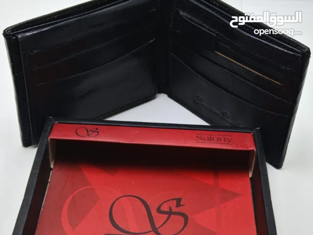 محافظ جلد عدة موديلات وعدة ماركات ck و TOMMY HILFIGER و jaguar