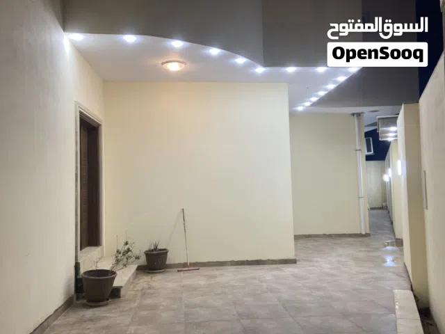 شقة للايجار في حي قطر .