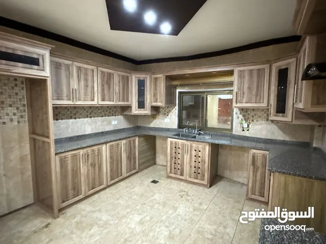 210 m2 3 Bedrooms Apartments for Rent in Irbid Al Rahebat Al Wardiah