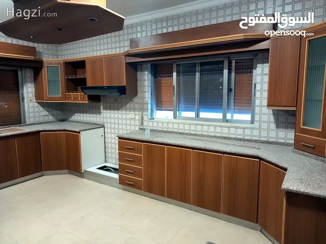 شقة غير مفروشة للإيجار 270م2 ( Property 15454 ) سنوي فقط