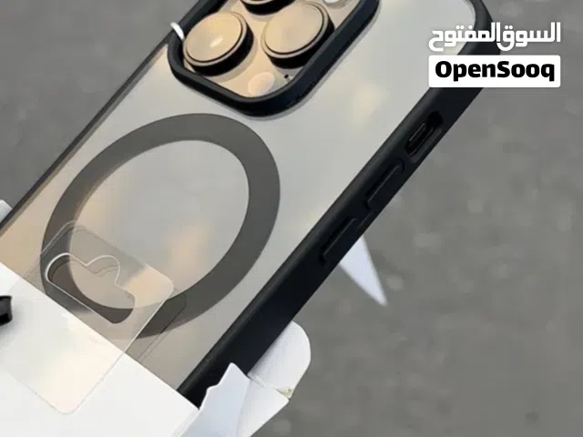 40 iPhone 15 Pro Max MagSafe Cases (20 Black + 20 White) – Only AED 350 for All