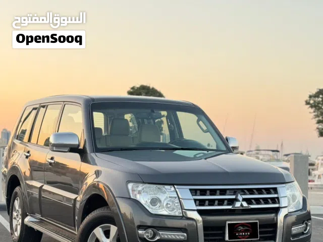2021 ميتسوبيشي باجيرو GLS