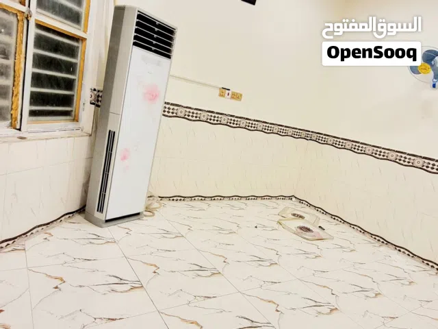 100 m2 2 Bedrooms Apartments for Rent in Basra Juninah