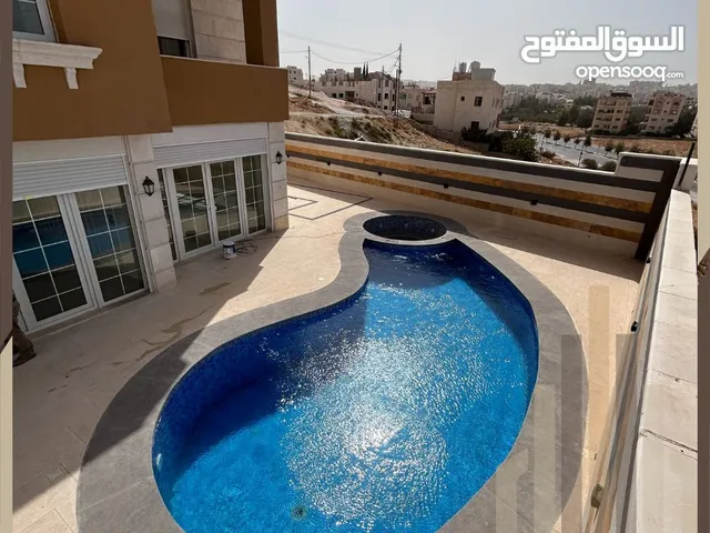900 m2 More than 6 bedrooms Villa for Sale in Amman Shafa Badran
