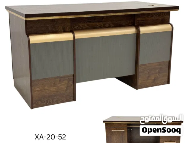 طاولات مكاتب فخمة