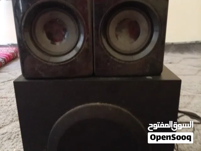 مكبر صوت مع سلك بلوتوث