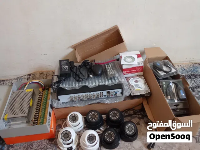 السلام عليكم موجود عندي منظومه كاميرات مراقبه داخليات العدد سبعه كاميرات ومعاهم دي في ار يعمل 16 الك