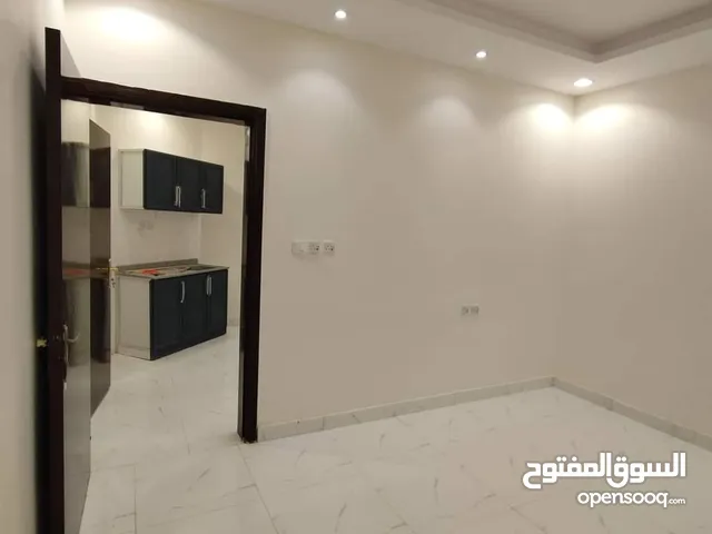 شقق للايجار الرياض حي الصحافه نظام غرفه نوم وصاله ومطبخ ودوره مياه