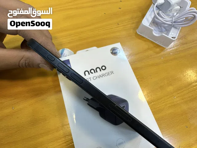 آيفون 16 بحاله الوكاله  مشحون 200 مره  مسكر آيكلاوت