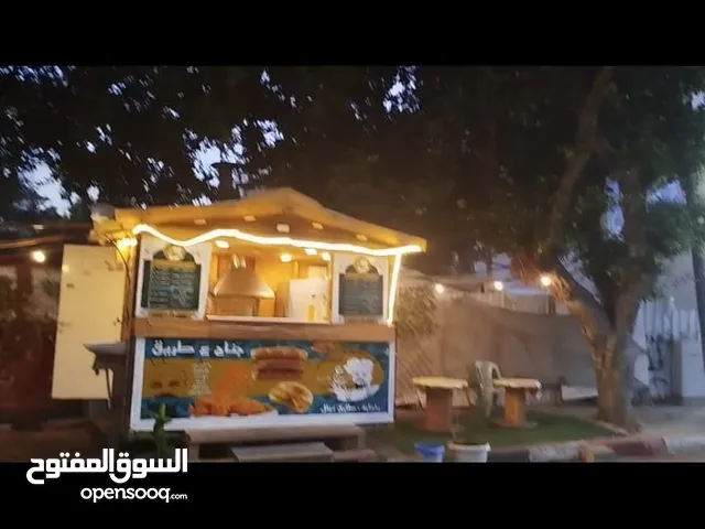 كيوسك( كشك) متنقل للبيع موجود بمدينة قلقيلية
