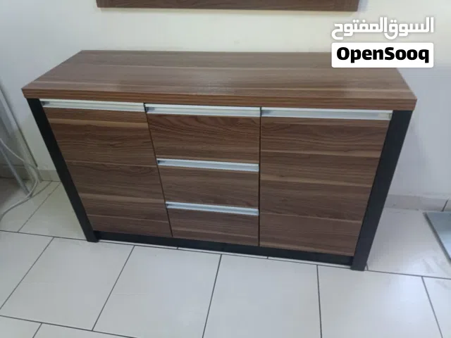 غرفة نوم تخت كبير