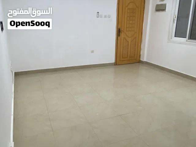 100 m2 2 Bedrooms Apartments for Rent in Muscat Ghubrah