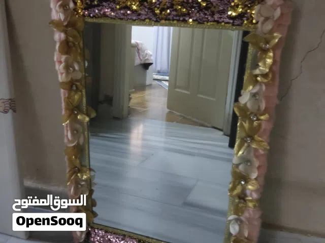 سجادة نوعيه ممتازه تقيل جدا لون زهري مع نهدي،نوعيه تركي مع مرايه حجم 50×70صناعة يدوية