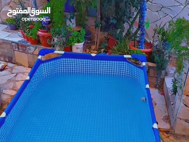 مسبح للبيع نوع intx من افضل انواع البرك طول 2.5*160ارتفاع 60 سم ثمنو جديد 200 دينار للبيع بسعر 80