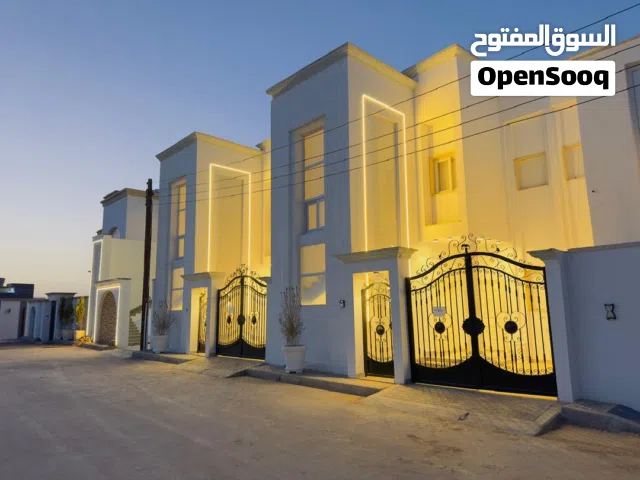 230 m2 4 Bedrooms Townhouse for Sale in Tripoli Ain Zara