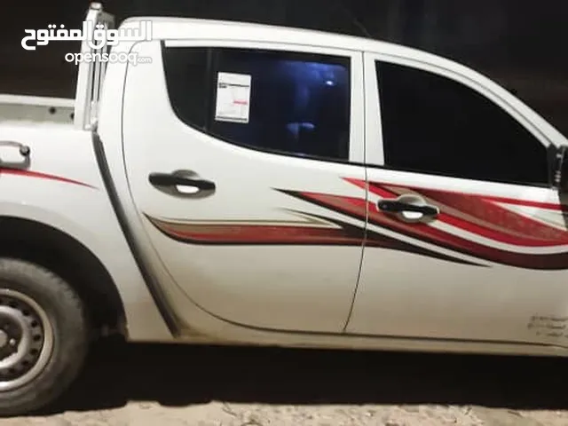 Used Mitsubishi Other in Taiz