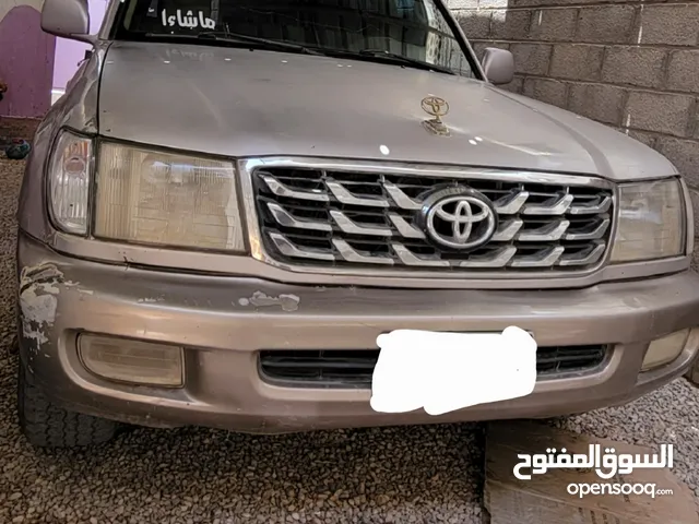 Used Toyota Land Cruiser in Shabwah