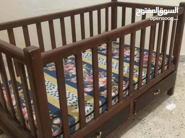 سرير مستعمل خشب درجه اولى