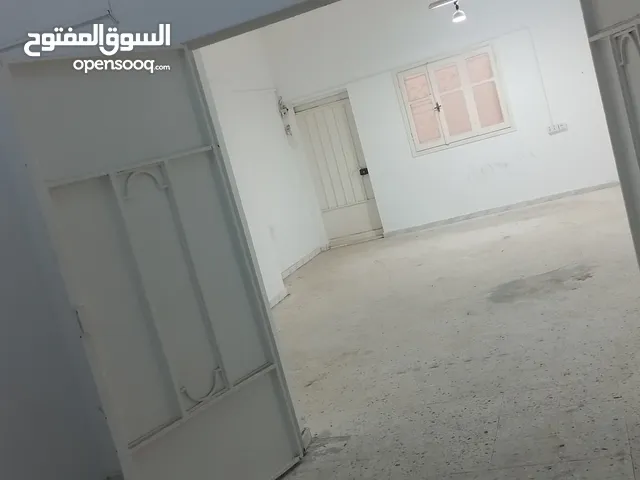 مخزن للايجار بجوار مركز بنغازي لطب الأسنان