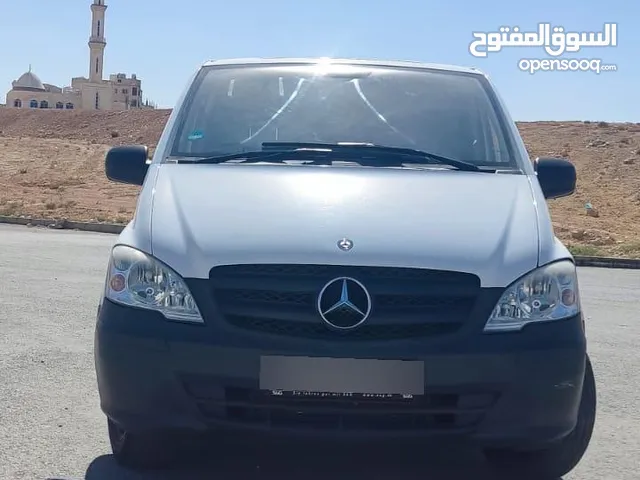 باص فان مرسيدس فيتو للبيع 2014 فحص 7 جيد بحالة الوكالة لا يحتاج لاي صيانة