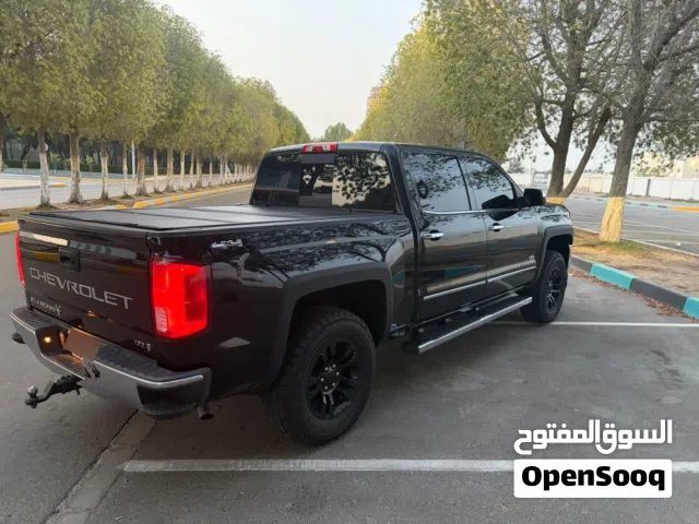 2017 شيفروليه سلفرادو 3500 LT