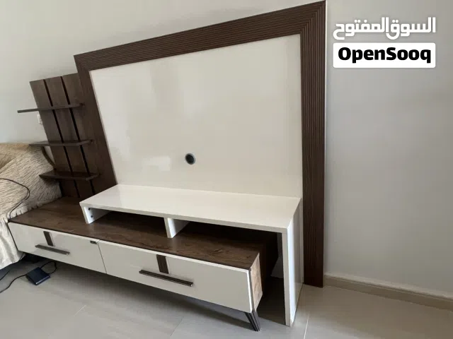 مكتبة ومدخل للبيع