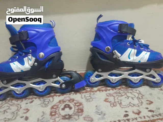 بوت عجال بلبس من عمر 9 إلى 13 بنمر معقولة قالبو يمتد لانه من اسفنج و مشدات