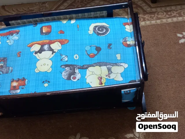سرير بيبي هزاز