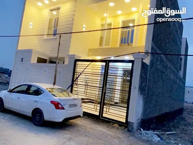 200 m2 More than 6 bedrooms Townhouse for Sale in Basra Yaseen Khrebit