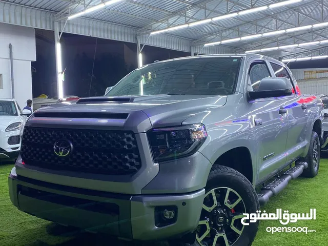 تويوتا بيك اب توندرا موديل 2019 باللون الفضي محرك 5.7 قمة النظافه
